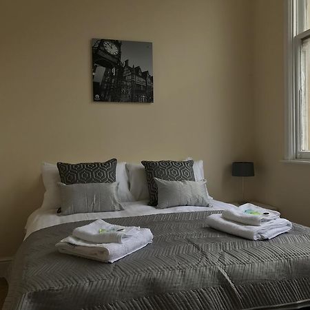 The Salford Apartamento Stockport Exterior foto